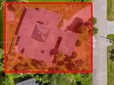 BACK ON THE MARKET Feels like a 3-bedroom home. This spacious on Woodlands Country Club in Florida - for sale on GolfHomes.com, golf home, golf lot