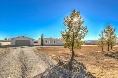 **** A True Desert Gem!!! *** RESURFACED CABINETS, NEW QUARTZ on Desert Greens Golf Course in Nevada - for sale on GolfHomes.com, golf home, golf lot