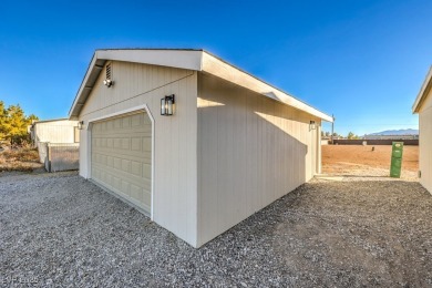 **** A True Desert Gem!!! *** RESURFACED CABINETS, NEW QUARTZ on Desert Greens Golf Course in Nevada - for sale on GolfHomes.com, golf home, golf lot