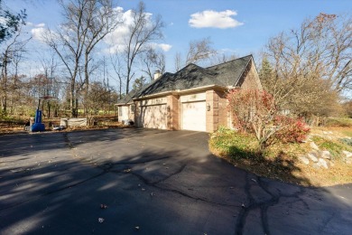 Welcome to your charming ranch home located near the Timber on Timber Trace Golf Club in Michigan - for sale on GolfHomes.com, golf home, golf lot