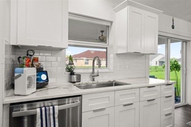 Welcome to this 2023-built home in the Sun N' Lake community of on Sun n Lake Golf and Country Club in Florida - for sale on GolfHomes.com, golf home, golf lot