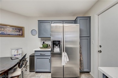 Beautifully upgraded townhome offering a blend of comfort on Eagle Crest Golf Club in Nevada - for sale on GolfHomes.com, golf home, golf lot