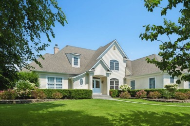 Fully furnished, nearly 6,000 square foot, recently renovated on Laurel Links Country Club in New York - for sale on GolfHomes.com, golf home, golf lot