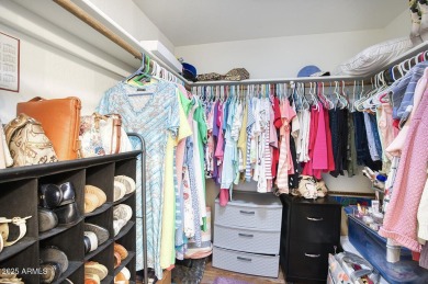 Beautiful fully renovated townhouse in a prime Scottsdale on Scottsdale Silverado Golf Club in Arizona - for sale on GolfHomes.com, golf home, golf lot