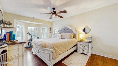 Turn key and ready to go! Beautifully updated end-unit townhome on Raintree Golf Course in New Jersey - for sale on GolfHomes.com, golf home, golf lot