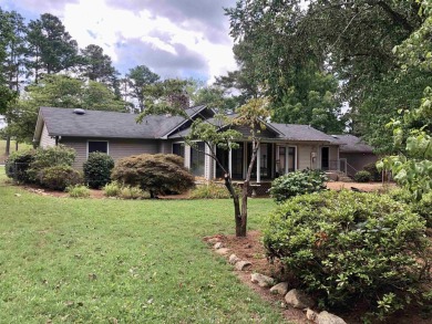 Cotton Creek Golf community home in Dist 7 looking for some TLC on The Creek Golf Club in South Carolina - for sale on GolfHomes.com, golf home, golf lot