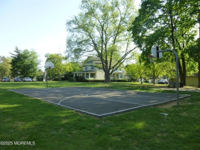 Turn key and ready to go! Beautifully updated end-unit townhome on Raintree Golf Course in New Jersey - for sale on GolfHomes.com, golf home, golf lot