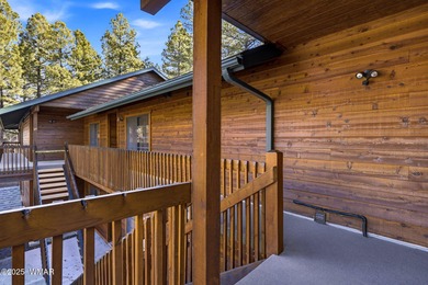 Updated townhome in the desirable Pinetop Country Club area on Pinetop Lakes Country Club in Arizona - for sale on GolfHomes.com, golf home, golf lot