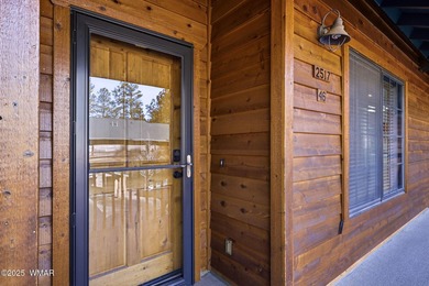 Updated townhome in the desirable Pinetop Country Club area on Pinetop Lakes Country Club in Arizona - for sale on GolfHomes.com, golf home, golf lot