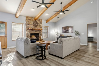 Updated townhome in the desirable Pinetop Country Club area on Pinetop Lakes Country Club in Arizona - for sale on GolfHomes.com, golf home, golf lot