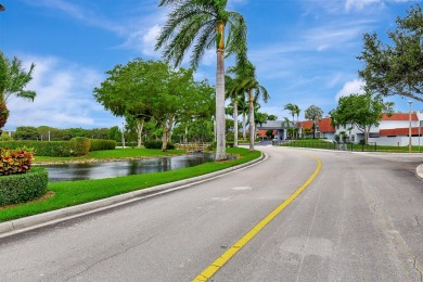 REMODELED GORGEOUS DOUBLE LAKE VIEW FROM 2ND FLOOR. NEW KITCHEN on Marina Lakes Golf Course in Florida - for sale on GolfHomes.com, golf home, golf lot