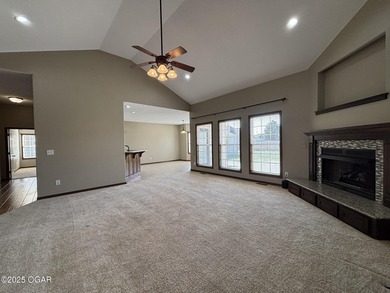 Beautifully Maintained Briarbrook Home with Detached on Briarbrook Golf Course in Missouri - for sale on GolfHomes.com, golf home, golf lot