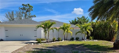 BRING OFFERS! Welcome to this delightful 2-bedroom, 2-bathroom on Alden Pines Golf Club in Florida - for sale on GolfHomes.com, golf home, golf lot