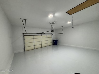 Beautifully Maintained Briarbrook Home with Detached on Briarbrook Golf Course in Missouri - for sale on GolfHomes.com, golf home, golf lot