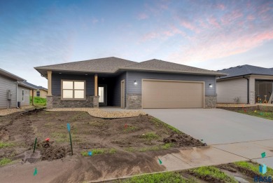 Gorgeous Justice Floor Plan Villa Home in Brandon's Aspen Ridge on Brandon Municipal Golf Course in South Dakota - for sale on GolfHomes.com, golf home, golf lot