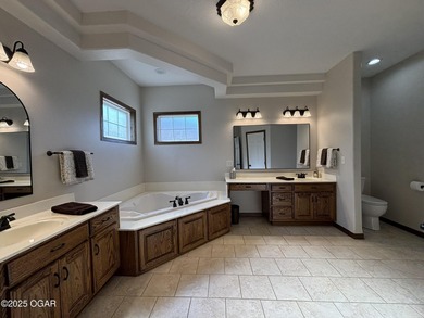 Beautifully Maintained Briarbrook Home with Detached on Briarbrook Golf Course in Missouri - for sale on GolfHomes.com, golf home, golf lot