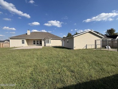 Beautifully Maintained Briarbrook Home with Detached on Briarbrook Golf Course in Missouri - for sale on GolfHomes.com, golf home, golf lot