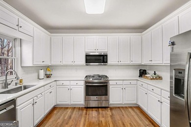 RECENTLY UPDATED KITCHEN. Welcome home to a beautifully updated on Bentwater Golf Club in Georgia - for sale on GolfHomes.com, golf home, golf lot