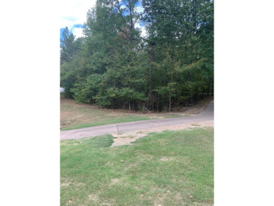 Come build your dream home on this beautiful lot located on the on Granada Golf Course in Arkansas - for sale on GolfHomes.com, golf home, golf lot