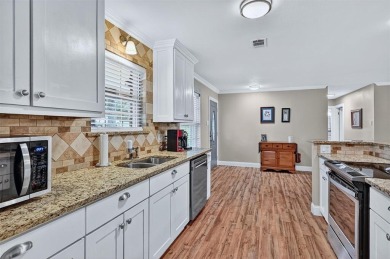 Charming 3-bedroom, 2-bathroom house located in Lake Kiowa, a on Lake Kiowa Golf Course in Texas - for sale on GolfHomes.com, golf home, golf lot