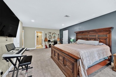 Charming 3-bedroom, 2-bathroom house located in Lake Kiowa, a on Lake Kiowa Golf Course in Texas - for sale on GolfHomes.com, golf home, golf lot