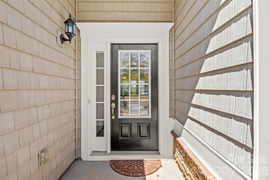 MOVE-IN READY LUXURY. Experience effortless living in this on Carolina Lakes Golf Club, LLC in South Carolina - for sale on GolfHomes.com, golf home, golf lot