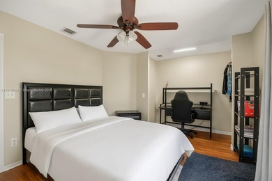 Spacious 5BR, 2.5BA home in Madison Green, Royal Palm Beach on The Links At Madison Green in Florida - for sale on GolfHomes.com, golf home, golf lot