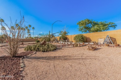 Unique Fountain of the Sun property offering 3 bedroom, 3 on Fountain of the Sun Country Club in Arizona - for sale on GolfHomes.com, golf home, golf lot