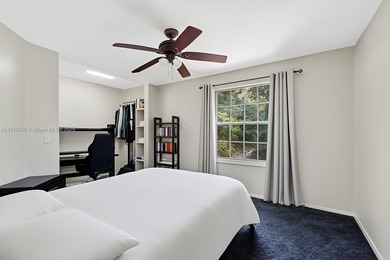 Spacious 5BR, 2.5BA home in Madison Green, Royal Palm Beach on The Links At Madison Green in Florida - for sale on GolfHomes.com, golf home, golf lot