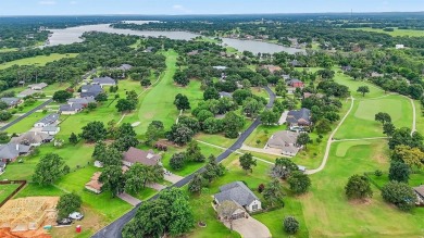 Charming 3-bedroom, 2-bathroom house located in Lake Kiowa, a on Lake Kiowa Golf Course in Texas - for sale on GolfHomes.com, golf home, golf lot