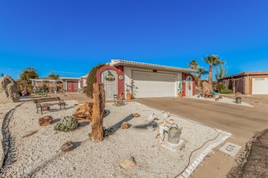 Unique Fountain of the Sun property offering 3 bedroom, 3 on Fountain of the Sun Country Club in Arizona - for sale on GolfHomes.com, golf home, golf lot