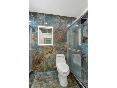 Spacious 5BR, 2.5BA home in Madison Green, Royal Palm Beach on The Links At Madison Green in Florida - for sale on GolfHomes.com, golf home, golf lot