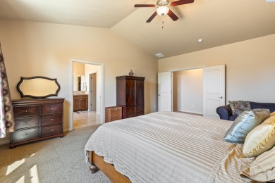 Welcome home! This beautiful 3 bedroom, 2 bathroom rambler is on Horn Rapids Golf Club in Washington - for sale on GolfHomes.com, golf home, golf lot