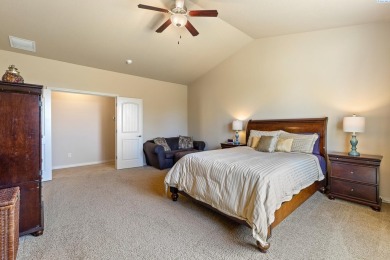 Welcome home! This beautiful 3 bedroom, 2 bathroom rambler is on Horn Rapids Golf Club in Washington - for sale on GolfHomes.com, golf home, golf lot