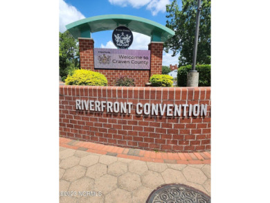 Welcome to 913 Bee Tree Court, your new home sweet home! Let's on Harbour Point Golf Club in North Carolina - for sale on GolfHomes.com, golf home, golf lot