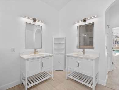 Located in a gated golf course community, 411 Boxwood Dr has on Ridgewood Lakes Golf and Country Club in Florida - for sale on GolfHomes.com, golf home, golf lot