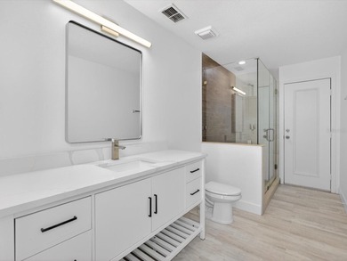 Located in a gated golf course community, 411 Boxwood Dr has on Ridgewood Lakes Golf and Country Club in Florida - for sale on GolfHomes.com, golf home, golf lot