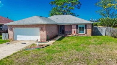 Charming 4 sides Brick, 3 bedroom 2 bath ranch home in the on The Club At Hidden Creek in Florida - for sale on GolfHomes.com, golf home, golf lot