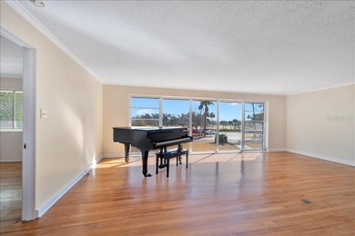 Under contract-accepting backup offers. Welcome to 2917 on Cleveland Heights Golf Course in Florida - for sale on GolfHomes.com, golf home, golf lot