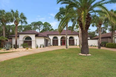 Your PRIVATE oasis awaits! This home has a NEW ROOF!
This on Emerald Bay Golf Club in Florida - for sale on GolfHomes.com, golf home, golf lot