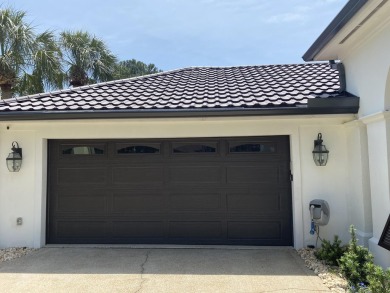 Your PRIVATE oasis awaits! This home has a NEW ROOF!
This on Emerald Bay Golf Club in Florida - for sale on GolfHomes.com, golf home, golf lot