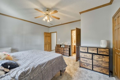 You will love and enjoy all the wonderful and elegant features on Highland Springs Country Club in Missouri - for sale on GolfHomes.com, golf home, golf lot
