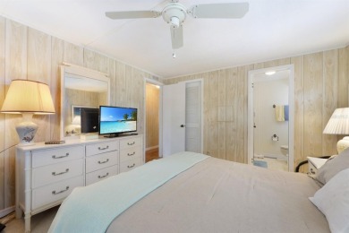 This 1982 manufactured home has 2 bedrooms, 2 bathrooms and is on Maple Leaf Golf and Country Club in Florida - for sale on GolfHomes.com, golf home, golf lot