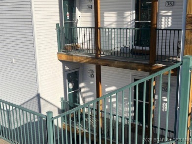 Great 3-bedroom 2 bath condo located close to the pool.  Very on The Club At Old Kinderhook in Missouri - for sale on GolfHomes.com, golf home, golf lot