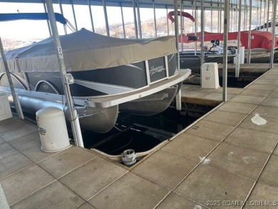 Great 3-bedroom 2 bath condo located close to the pool.  Very on The Club At Old Kinderhook in Missouri - for sale on GolfHomes.com, golf home, golf lot
