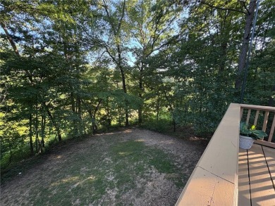 Charming 3 bedroom 2 bath home on a large corner lot.  Kitchen on Bella Vista Country Club - Berksdale in Arkansas - for sale on GolfHomes.com, golf home, golf lot