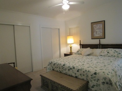 2005 Palm Harbor mobile home with a large (12x20) Florida room on Spanish Lakes Golf Village in Florida - for sale on GolfHomes.com, golf home, golf lot