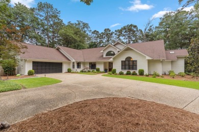 Beautiful renovated 4 BR brick home in desirable Golden Eagle! on Golden Eagle Country Club in Florida - for sale on GolfHomes.com, golf home, golf lot