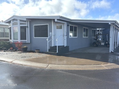 What a charming 2bd/1ba home in desirable Juniper Ridge Resort!! on Juniper Ridge R.V. Golf Resort in Arizona - for sale on GolfHomes.com, golf home, golf lot