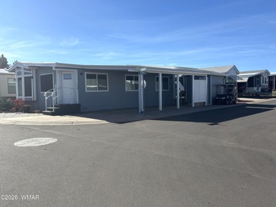 What a charming 2bd/1ba home in desirable Juniper Ridge Resort!! on Juniper Ridge R.V. Golf Resort in Arizona - for sale on GolfHomes.com, golf home, golf lot